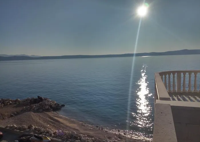 Apartmani Mira