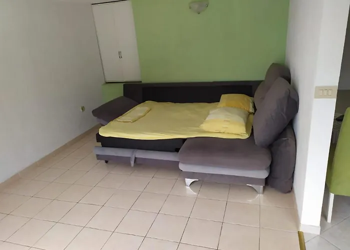 Apartmani Mira