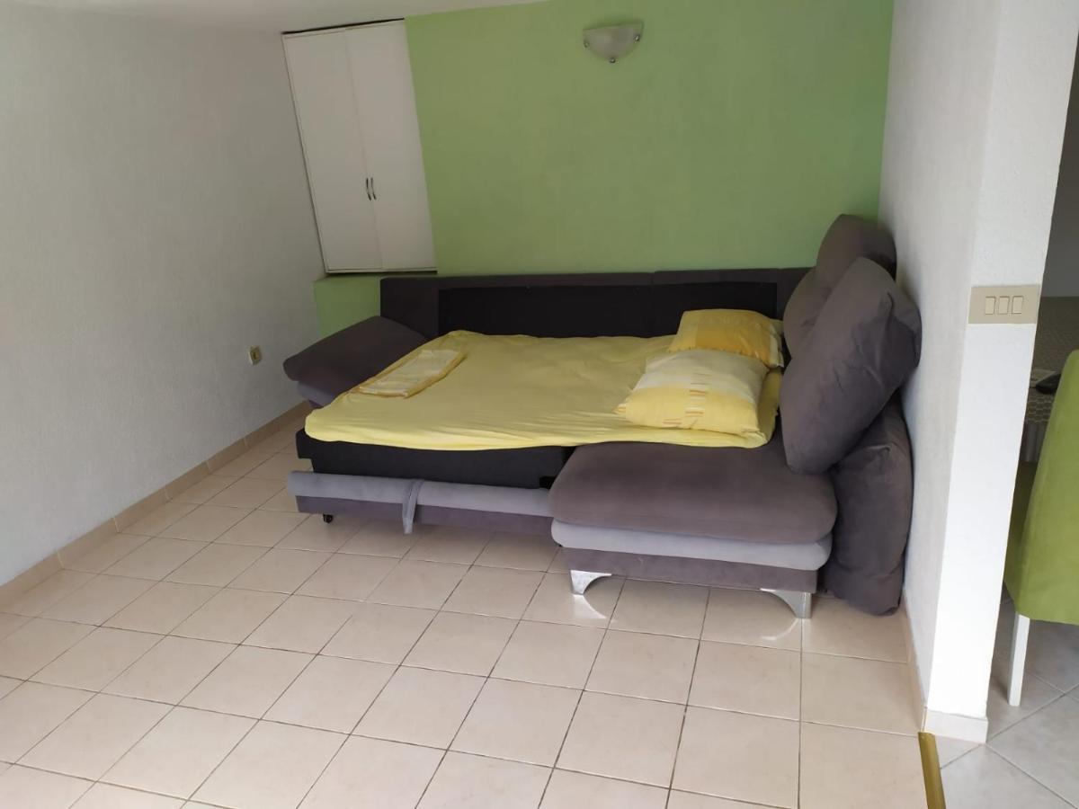 Apartment Mira